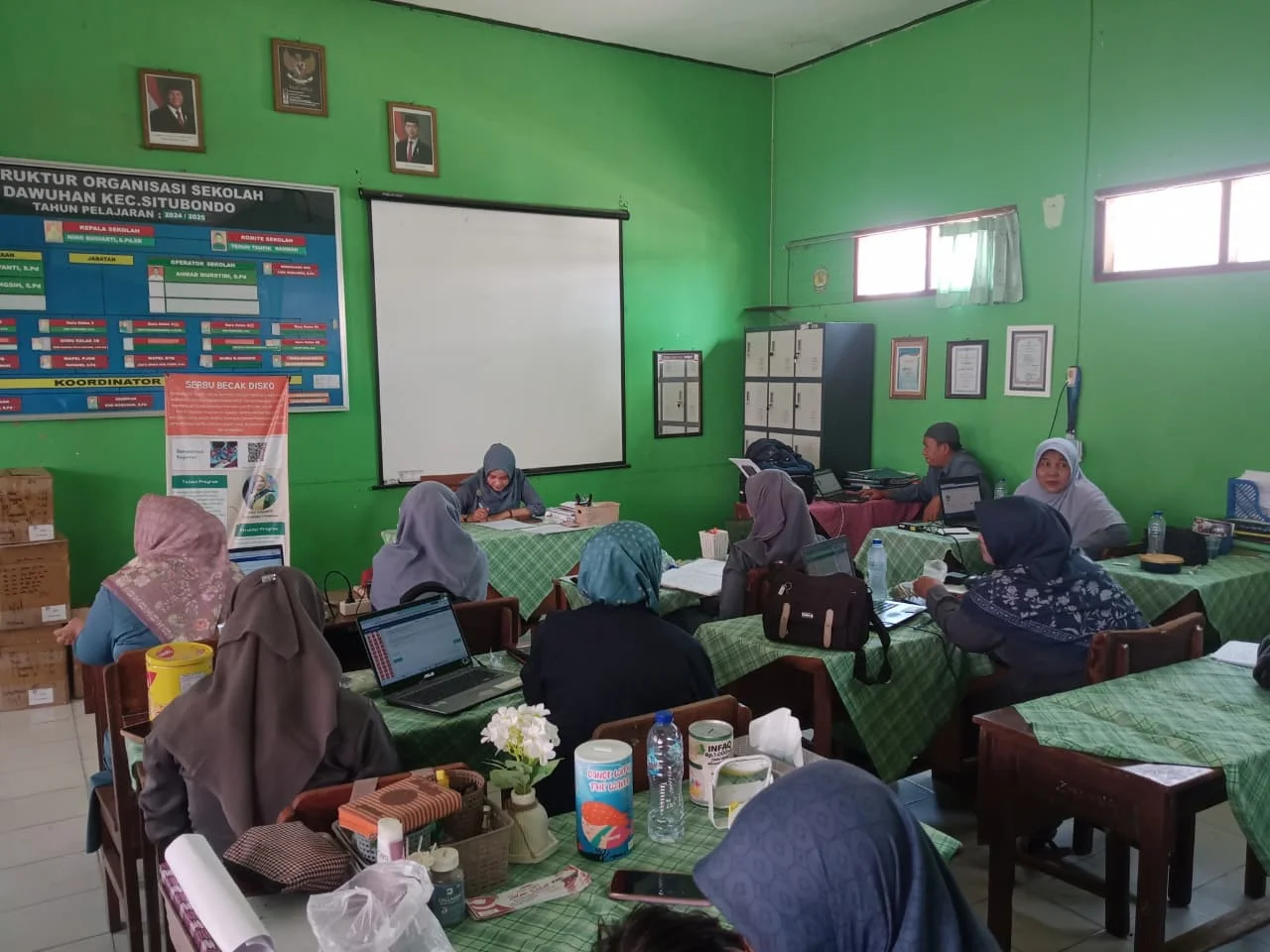 RUANG GURU